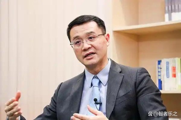 股票配资平台官网 朱宁教授：黄金震荡，长期上涨逻辑还成立吗？